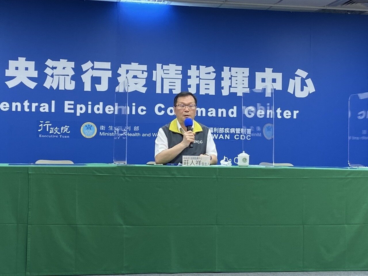 中央流行疫情指揮中心發言人莊人祥。記者簡浩正／攝影