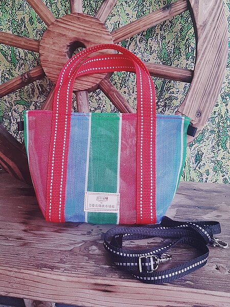 活動當日使用悠遊付的消費者,即可獲得限量茄芷袋。圖/台北市市場處提供