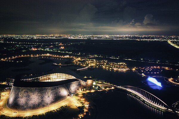嘉義縣故宮南院動感水舞秀空拍絢麗壯觀情景。圖/故宮南院提供