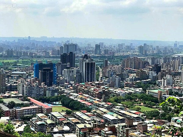 民眾擔憂沒有被動收入,未來若是沒工作繳房貸面臨困難。圖/好房網News記者黃暐迪攝