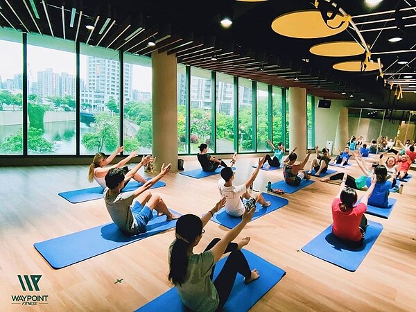 新北運動聚點 waypoint+fitness瑜珈課程。圖/新北市政府提供