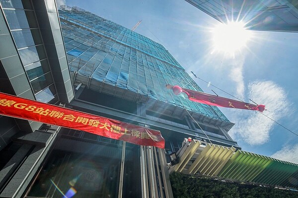 台中首件捷運宅,文華高中站10日上梁。圖/台中市政府提供