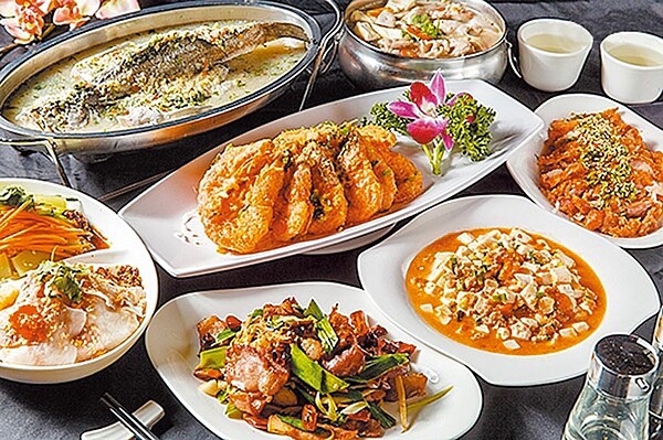 桃園市推出500元電子旅遊券,根據統計,店家至10日已收到超過200萬元,其中以餐廳業者最多。(桃園市觀旅局提供/賴佑維桃園傳真)