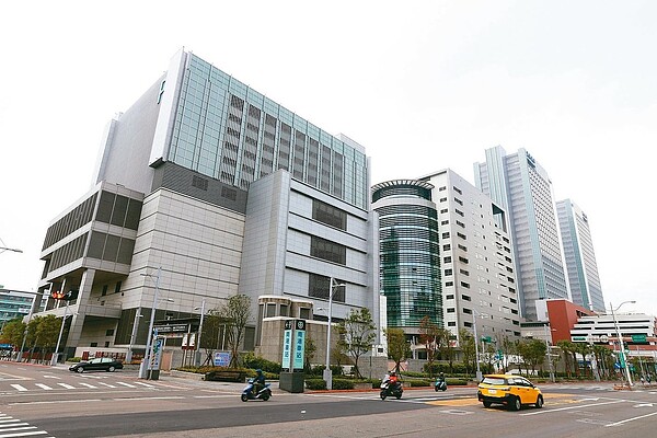 南港車站、南港citylink、六福萬怡酒店與南港路一、二段一帶街景。 (本報系資料庫)