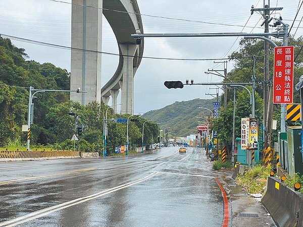 龜山區青山路二段的區間測速,3月31日至4月27日共開出433張超速罰單。(桃園市交通局提供/蔡依珍桃園傳真)