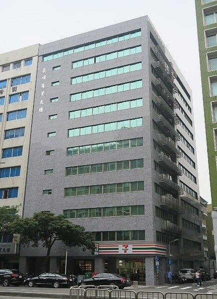 長頌商業大樓外牆修繕。圖/臺北市都市更新處提供