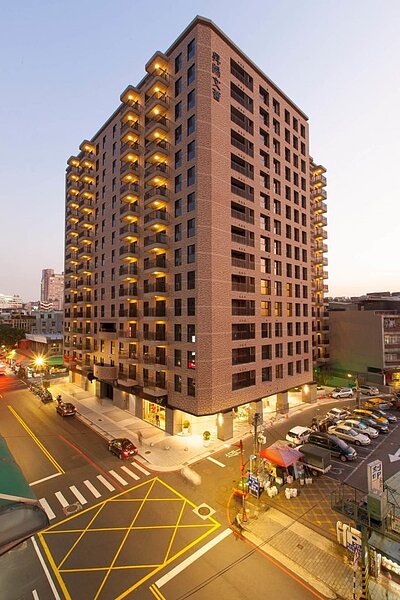 昇陽文薈 價格太高 網揭4大優點鞏固價值 實價登錄比價王