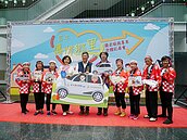 獨居老人也宜居　建商捐服務專車幸福上路