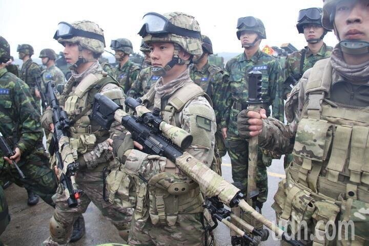 軍公教待遇審議委員會日前開會討論明年調薪案。 圖/聯合報系資料照片