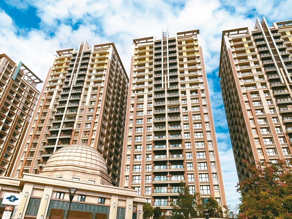 台北市推出「青年進城激勵方案」,選定捷運蘆洲站聯合開發大樓,挑出大坪數30戶,採「分租共居」方式,但出租率一直低迷。 圖/聯合報系資料照