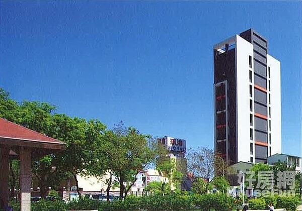台商回流帶動住宅需求,苗栗頭份、竹南成為新興房市熱區,圖為「公園創意家」。圖/好房資料中心
