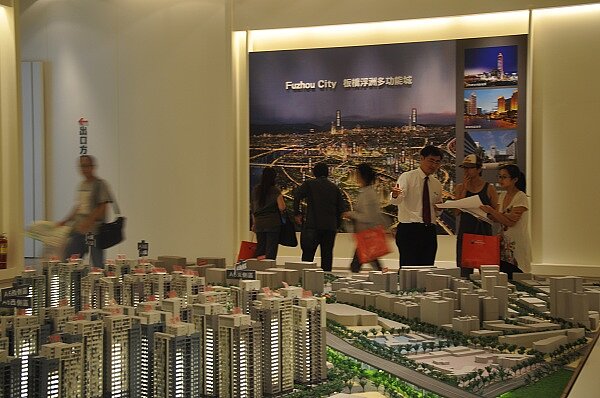 日前民眾爆料收到合宜店面的訊息,表示店面已開始銷售,且每坪80萬元起,並可能於20日後調漲。(圖/浮洲合宜住宅/資料中心)