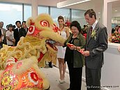 Volkswagen​旗艦中心開幕　陳菊：歡迎投資高雄