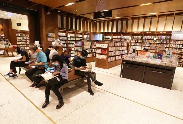 全新誠品信義24小時書店位於3樓，面積與藏書都較敦南來的豐富。記者胡經周／攝影 