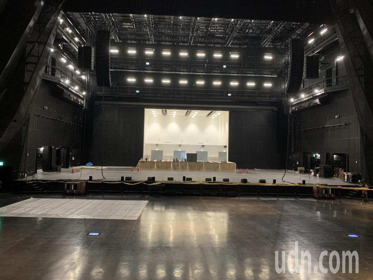 台北市議會教育委員會今早前往北流市政考察。記者趙宥寧/攝影