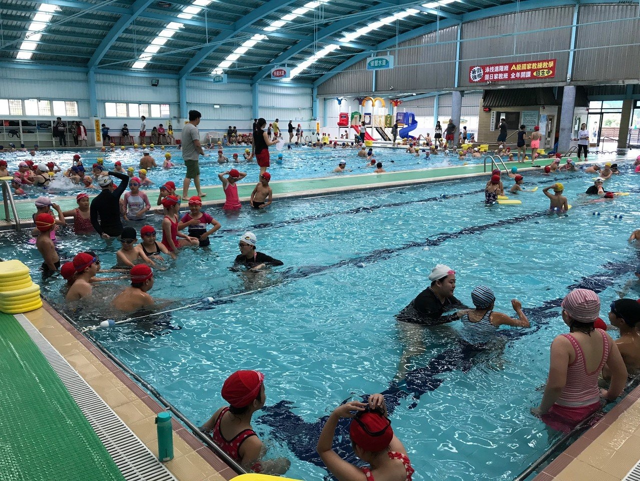桃園市6月1日起開放教學游泳池、11個對外營業型游泳池。圖／桃園市體育局提供