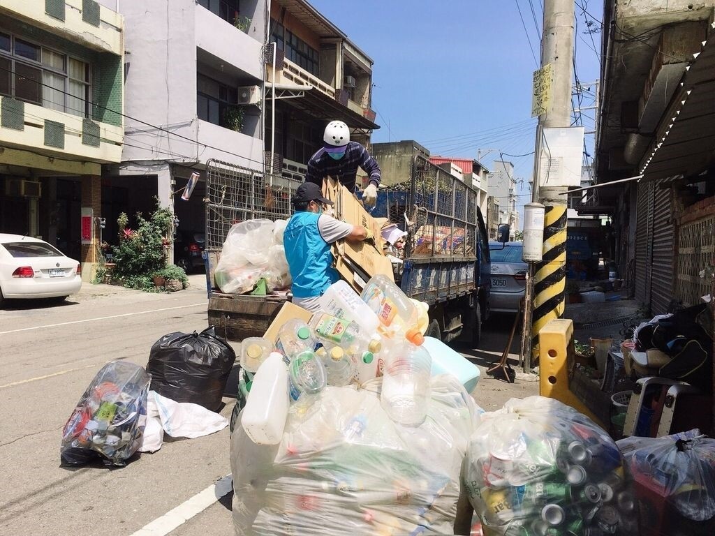 新竹市加碼紓困，提高資源回收個體戶補助金額。圖／新竹市環保局提供