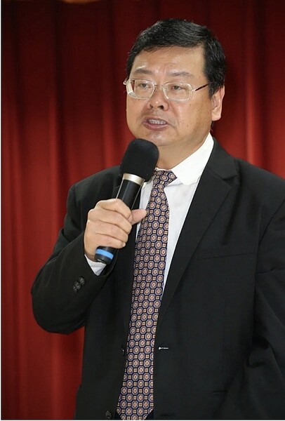 交通部觀光局長一職懸缺近兩個月,交通部長林佳龍出席防疫旅遊起跑活動時,當場直接宣布,將由觀光局代理局長張錫聰真除,直接接任觀光局長一職。圖/報系資料照