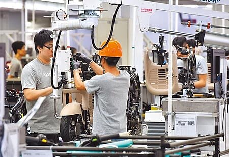 
經濟部公布主要國家研發比較統計，我國研發經費占GDP比重躍居世界第三，投入研發經費中，民間企業成長最多，占比拉到8成。（本報資料照片）
 