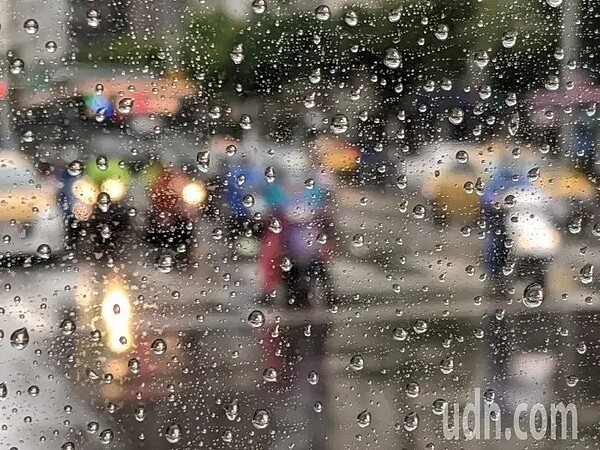 中央氣象局代理局長鄭明典說,預計今年六月十日前後就會出梅。圖/聯合報系資料照片