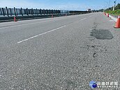 台南濱南路灣裡路88巷至二仁溪橋段　5/8起進行路平工程   