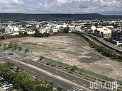 彰化地檢署遷建工程流標4次　原愛買商場拆後入夜一片黑