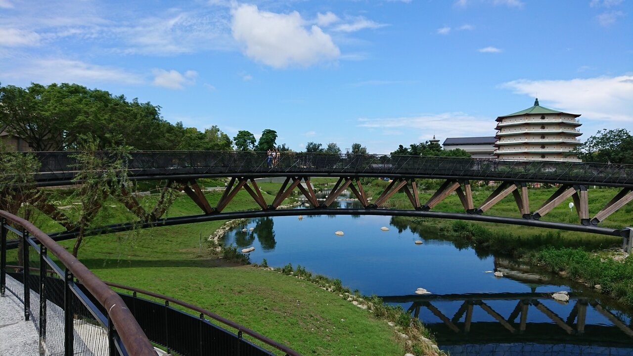 台南南區竹溪水岸工程完工,讓環境變好,鳥類等生態增多,也帶動商機。記者鄭惠仁/攝影