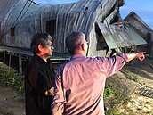 紙風車倉庫大火！原屬違建　不排除協助異地重建