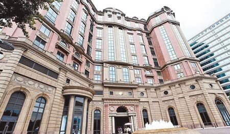 文華東方酒店勞資雙方已於5月29日達成共識，北市勞動局指出，資方提出的資遣條件優於《勞基法》。（本報資料照片） 