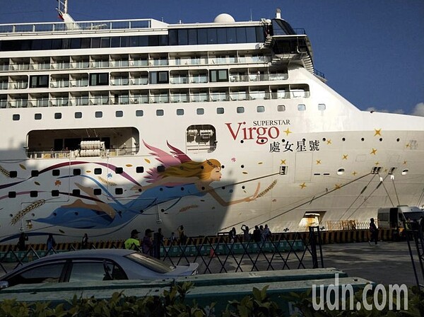 交通部航港局副局長劉志鴻今透露,目前已有郵輪業者提案,希望爭取國內跳島行程,從基隆出發到馬祖、澎湖等離島,由於還需經過指揮中心同意,以及相關船員檢疫、消毒流程,預計最快7月中正式推出。圖/報系資料照