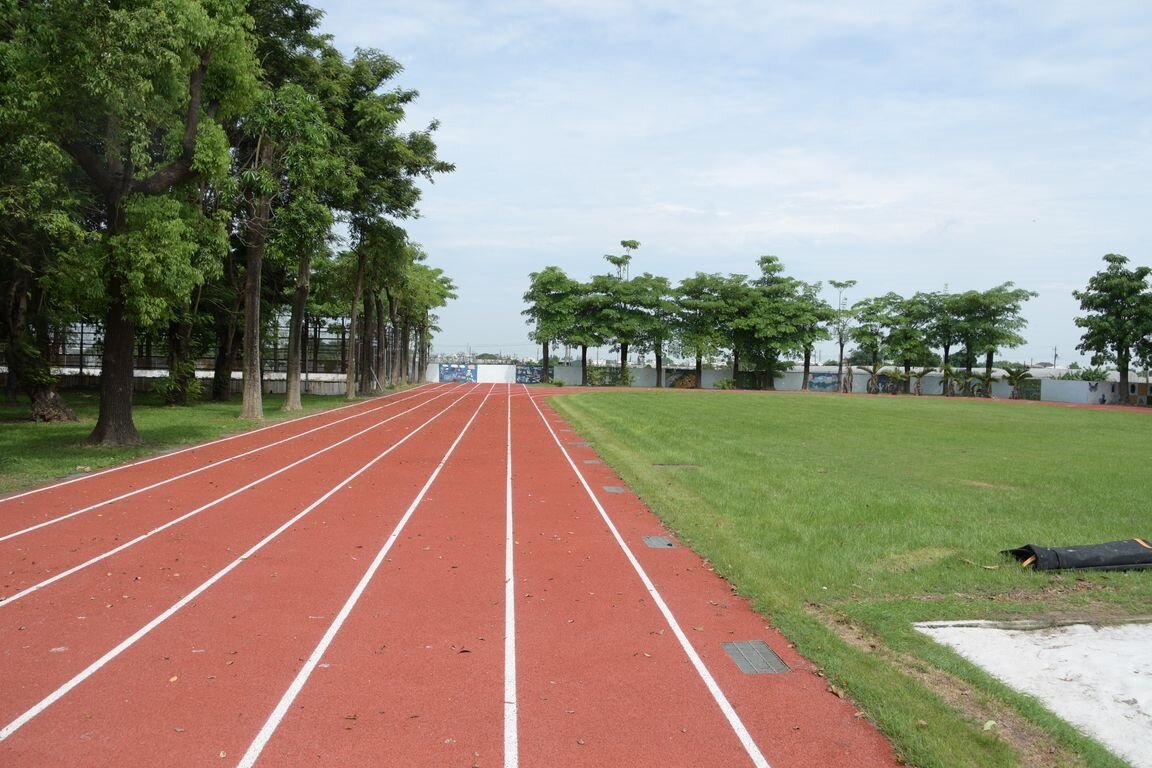 彰化縣府積極補助經費300萬元改善媽厝國小PU跑道。圖／彰化縣教育處提供