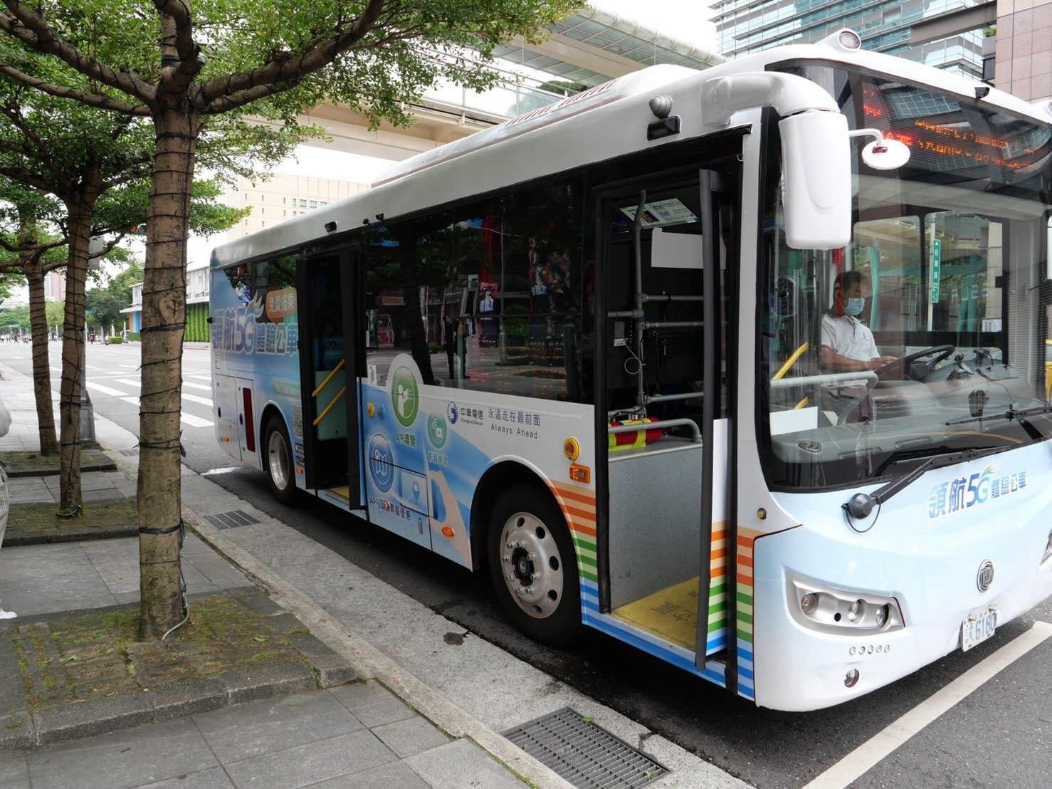 中華電信5G智慧公車將在台北市信義區登場。圖／台北市政府提供