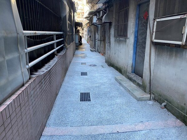 汙水接管前乾淨的後巷。圖／台北市衛生下水道工程處提供