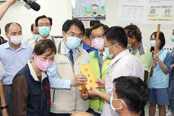 無保農保萬元紓困順時中,臺南近16萬人受惠全國第一。圖/新聞及國際關係處提供