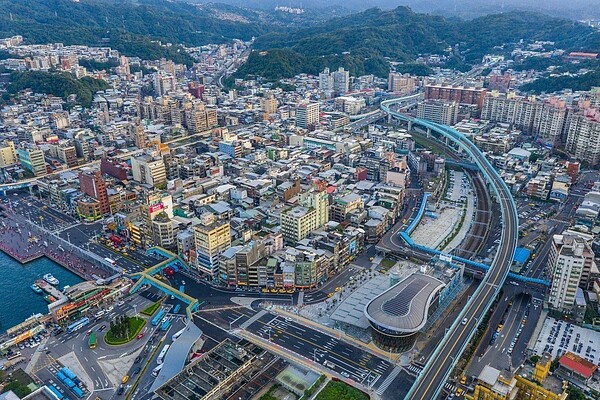 基隆輕軌捷運拚今年底綜合規劃通過,明年細部設計,力拚在明年底動工,6年後完工。圖/基隆市政府提供