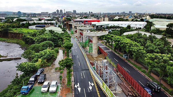 桃園捷運綠線GC01標高架段，大園區坑菓路延伸至機場捷運A11坑口站工程，將從13日起全面展開。圖／桃園市政府提供