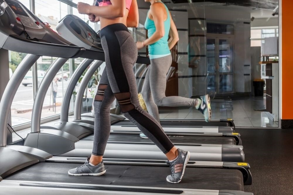 專家表示,社區最常見的「違建」,就是共同使用空間被二次施工,拿來當作其他用途,譬如交誼廳、健身房、KTV室等公設。