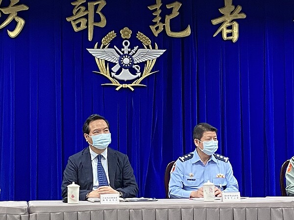 行政院政務委員羅秉成表示,敦睦艦染疫事件從規劃、監督、實行三個環節都有違失,且是涵蓋縱向指揮系統與橫向聯繫的複合性違失。記者蔡晉宇/攝影