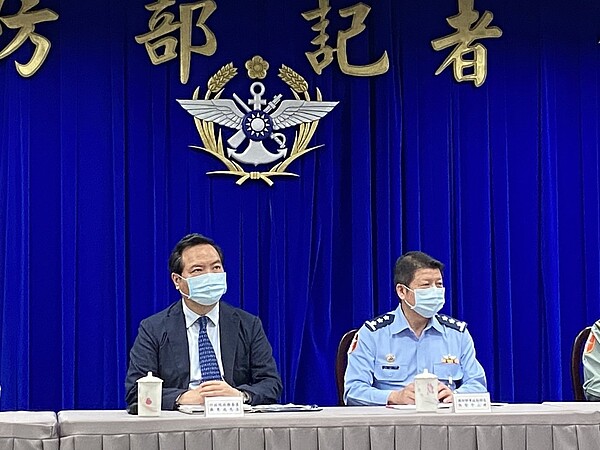 行政院政務委員羅秉成表示，敦睦艦染疫事件從規劃、監督、實行三個環節都有違失，且是涵蓋縱向指揮系統與橫向聯繫的複合性違失。記者蔡晉宇／攝影