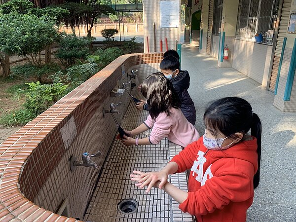 解封回歸正常生活,新竹市校園6月15日全面開放。圖/新竹市教育處提供