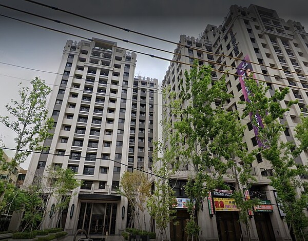 「興大里美」屋齡僅3年，近期交易單價平均23.4萬。圖／截自Google maps