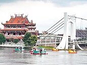 龍潭大池委外試營運　情侶鮮體驗