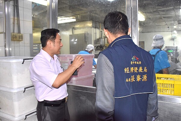 國內指標性豆腐、豆漿製造商「中港興食品」根留台中深耕,預計投資3.3億元推動「豆渣生技事業計畫」。圖/台中市經發局提供