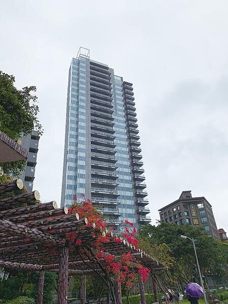 
內湖「碧湖畔」近期成交為15樓，成交單價每坪137萬元，最高行情時期達每坪160萬元以上。圖／本報資料照片
 