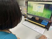 北市學雜費線上繳　新制2周僅27％綁定