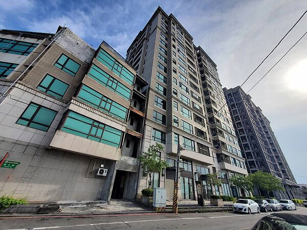 藝德勳章。圖/全國不動產宜蘭五結中正店提供