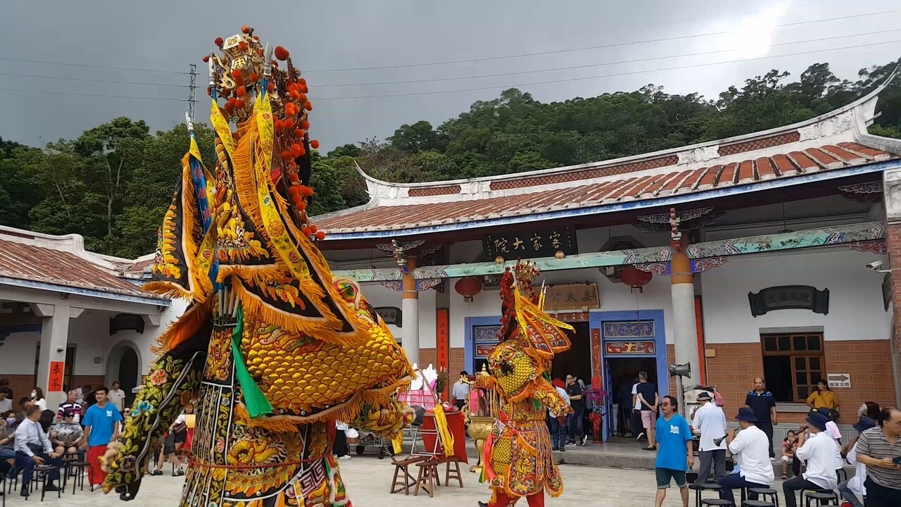 苗栗縣桐花公園客家大院重新招商變身為姜太公道場，昨天辦姜太公祝壽大典並展開試營運。記者胡蓬生／攝影