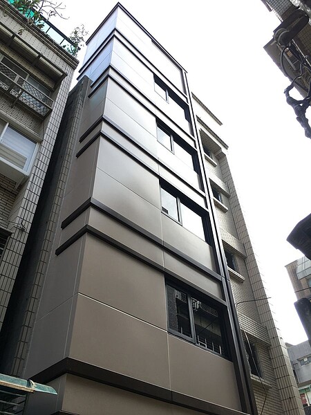 大安區「旭大華廈」裝設電梯後。圖/台北市都更處提供