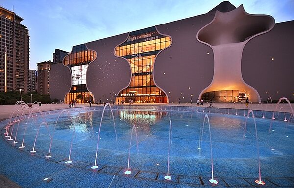 鄰近國家歌劇院，藝文七期多元精彩活動讓生活不無趣。圖/興富發提供
