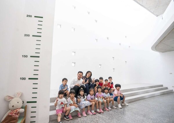 三民國小附幼新校舍「像極了美術館」。圖／新竹市政府提供